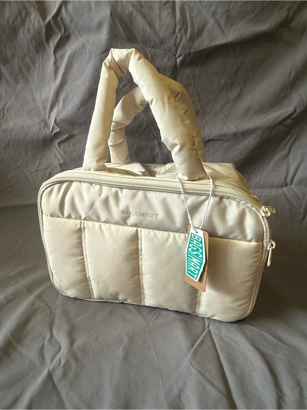 Bagsmart - Zora space saver 4-in-1 multifunction toiletry bag - white / cream